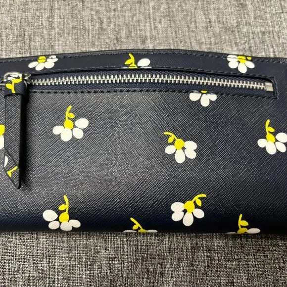 NEW Kate Spade Wallet - Picture 2 of 3